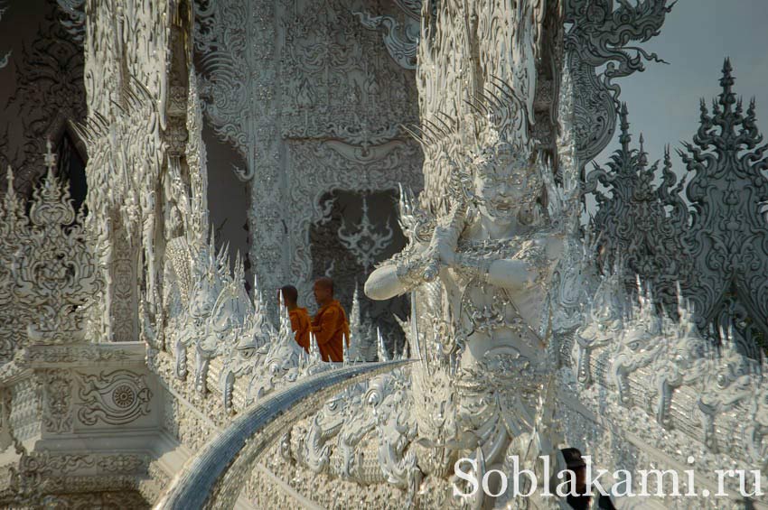 Белый храм Wat Rong Khun в Чианграе, фото, отзывы